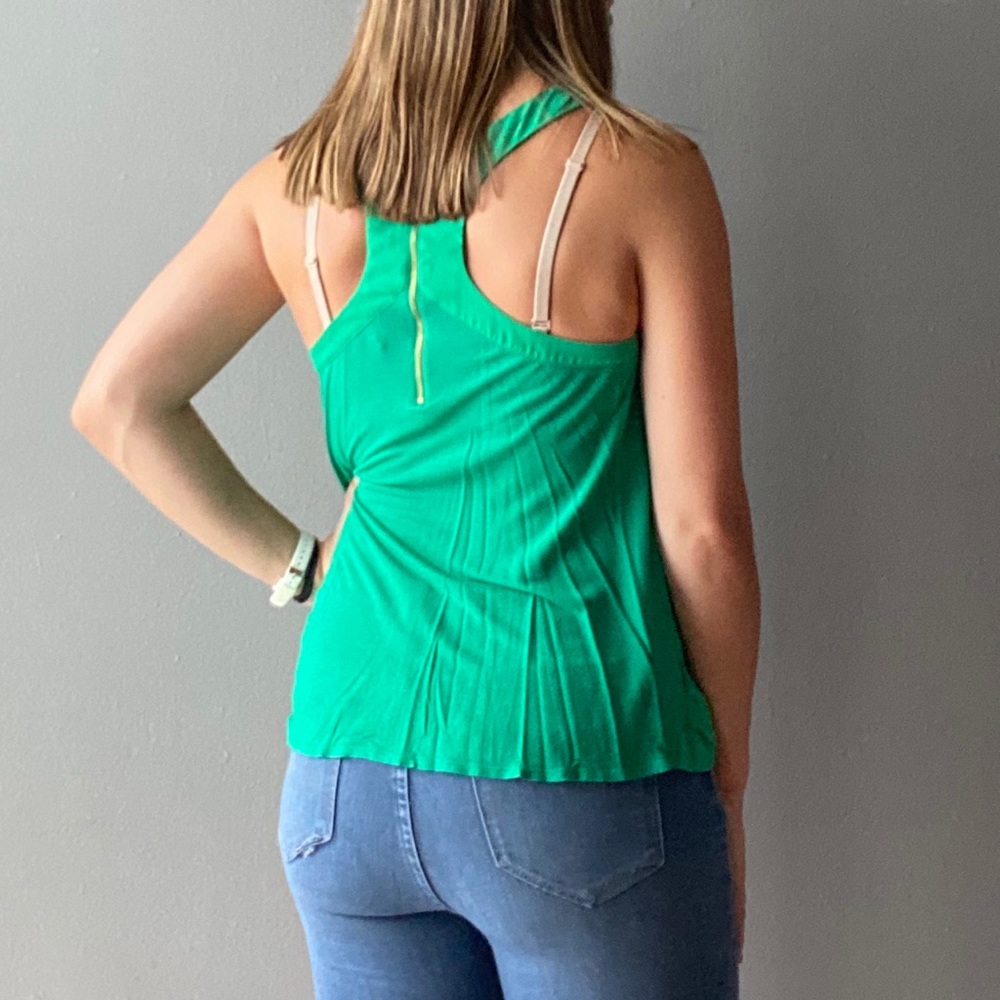Green Versatile Tank - Picture 4 of 4